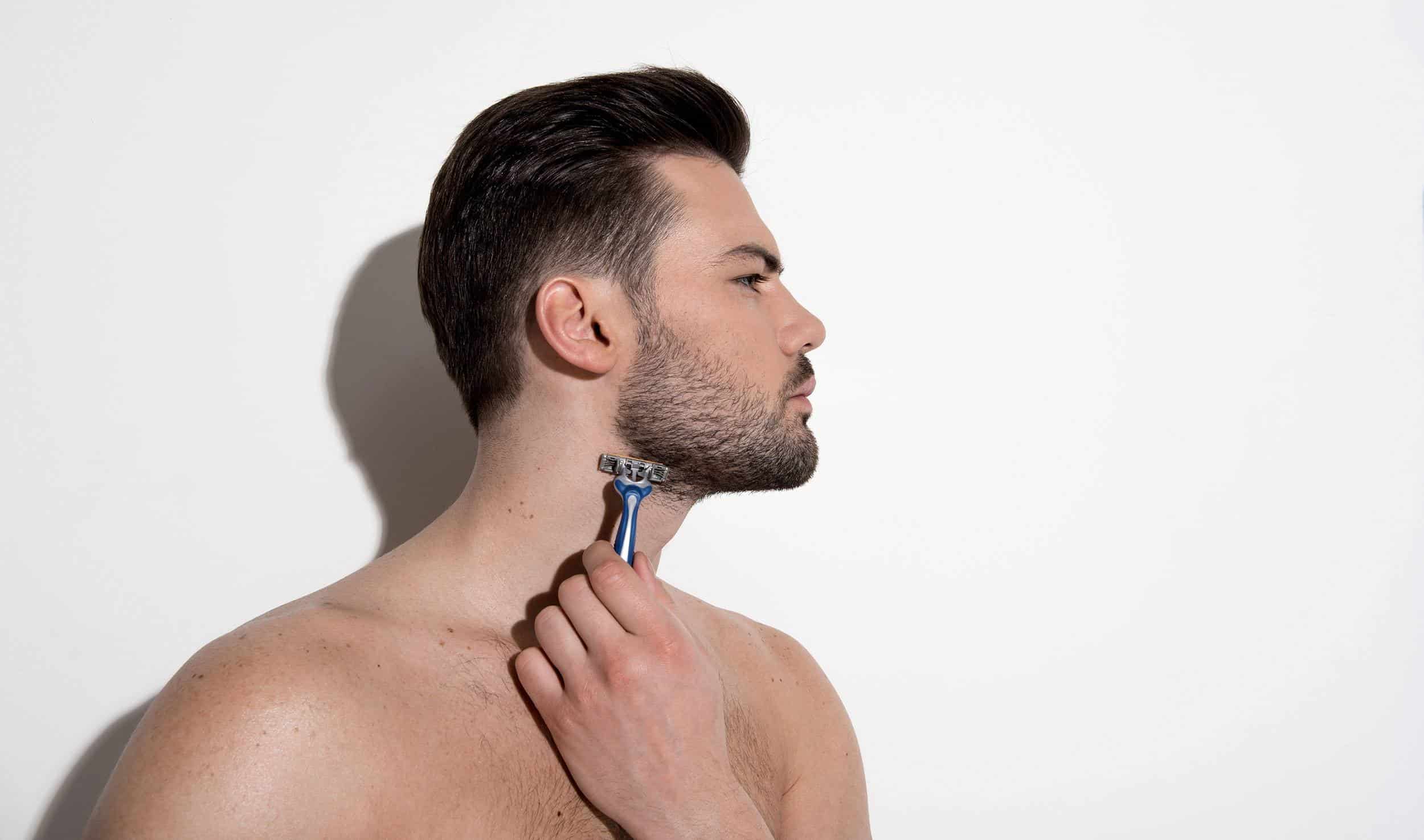 razor for shaping beard